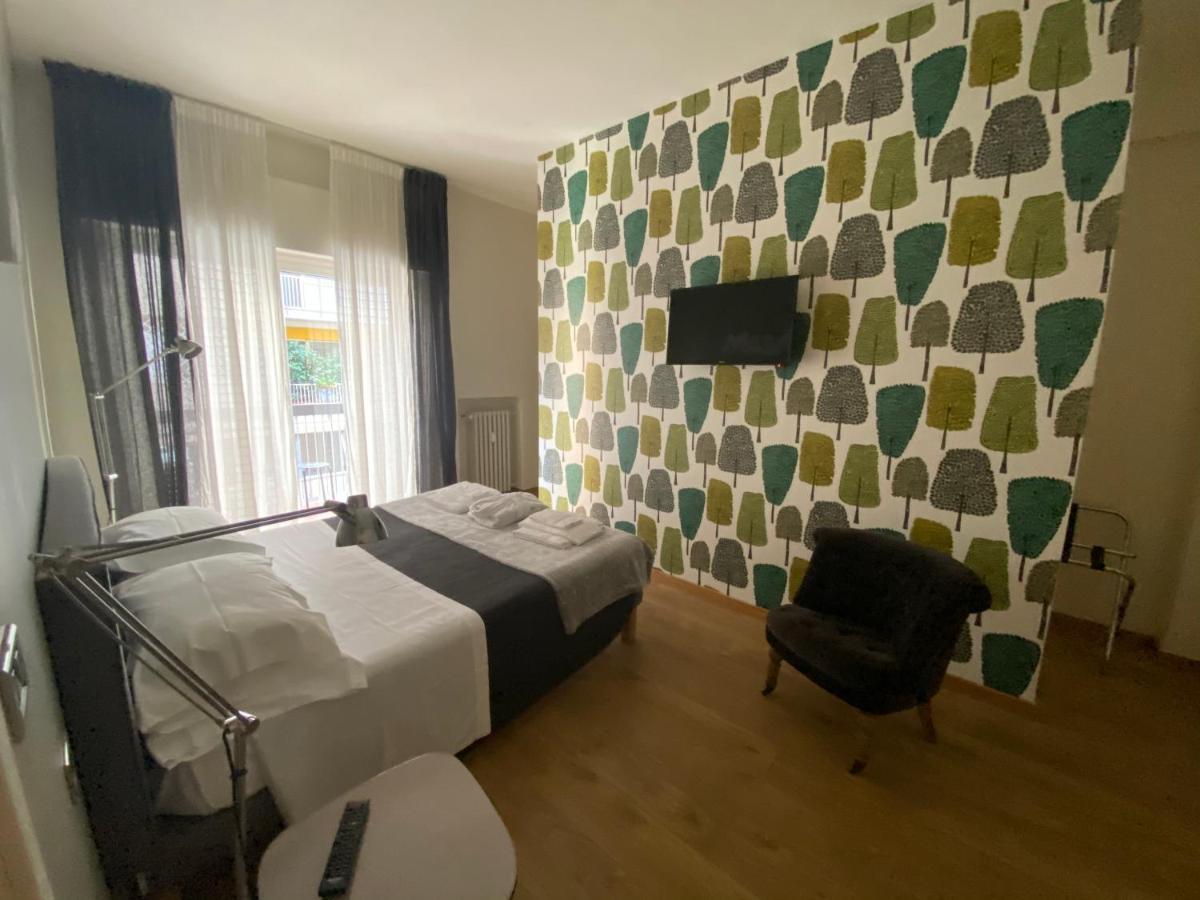 Ferienwohnung 70'S Luxury Cavour Bari Exterior foto